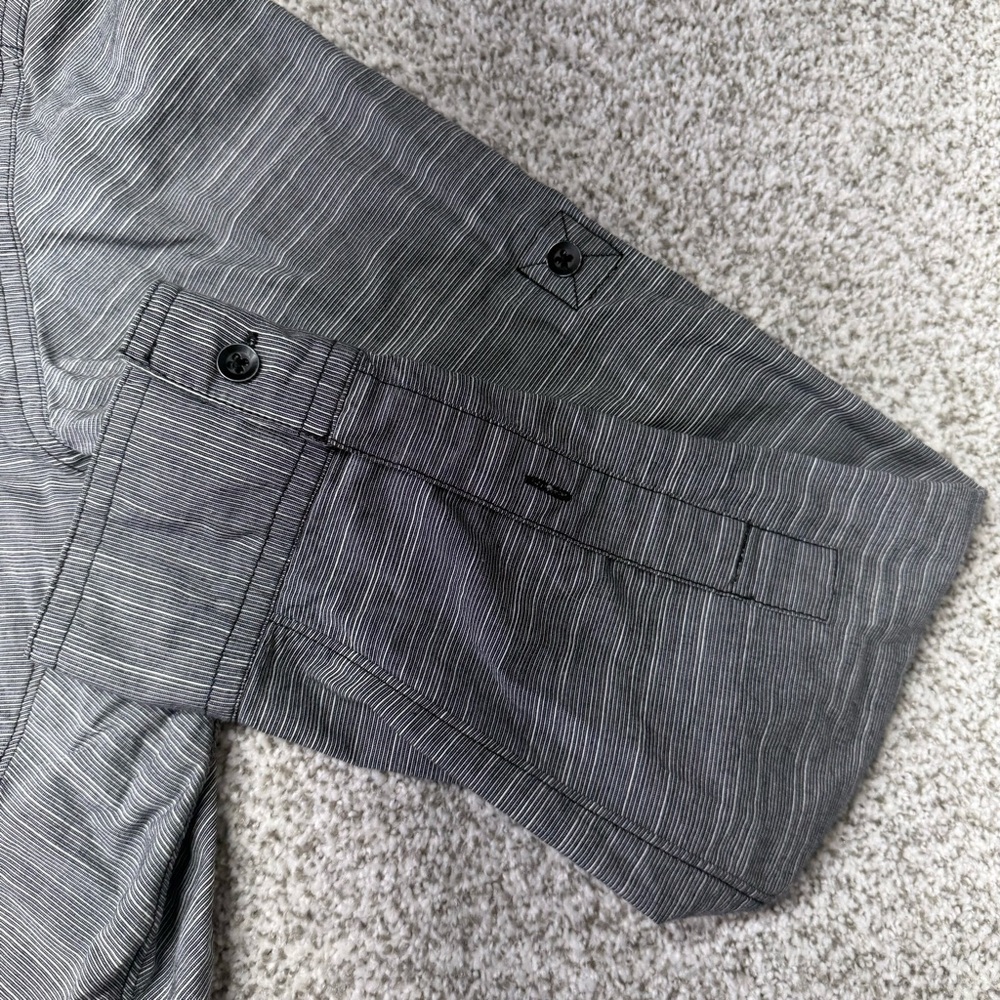 Men’s Gray and White Striped Rock & Republic‎ Button-Down Stretch Shirt Size L - Picture 3 of 9